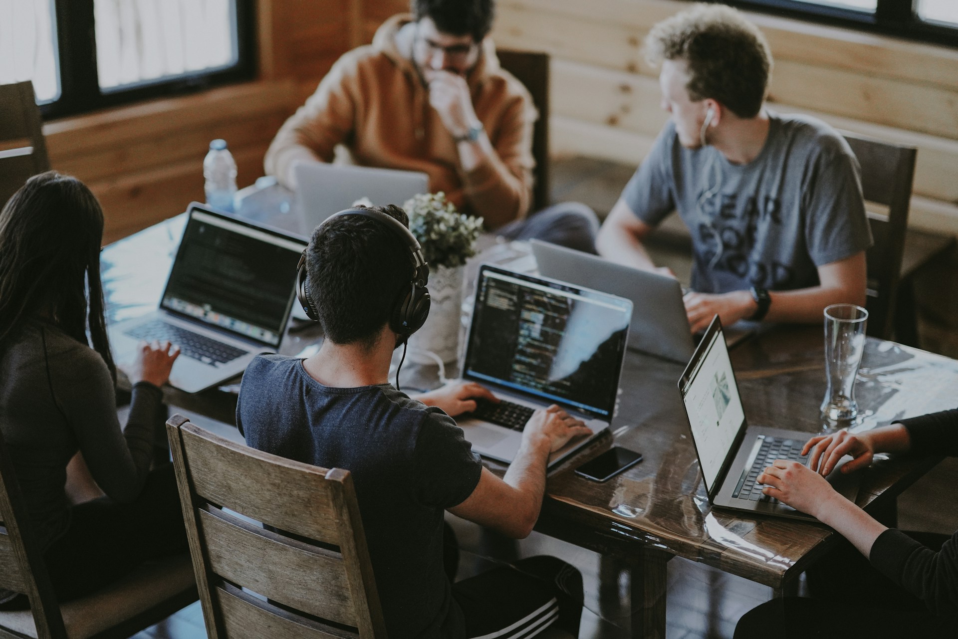 Break Down CX Data Silos for Company-Wide Impact
